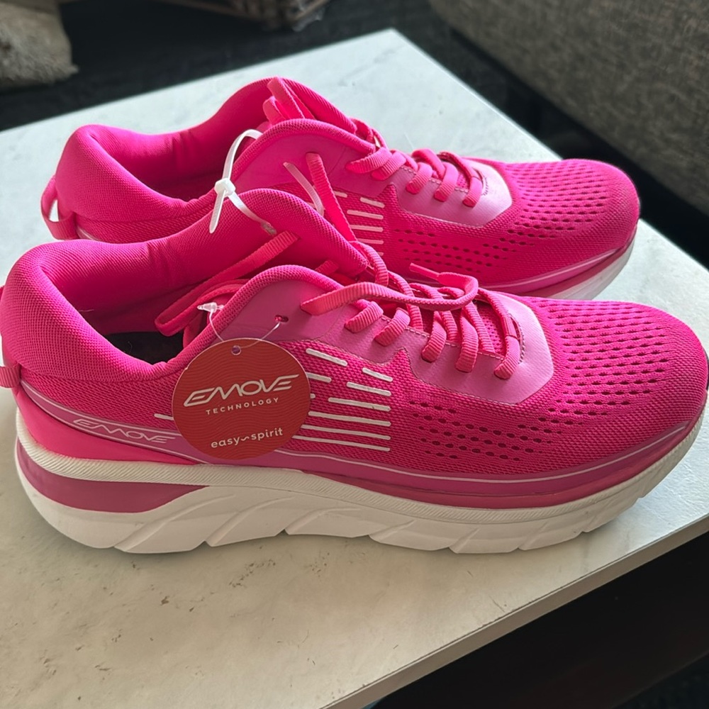 Easy Spirit Denise Austin Mel EMOVE
Walking Shoes